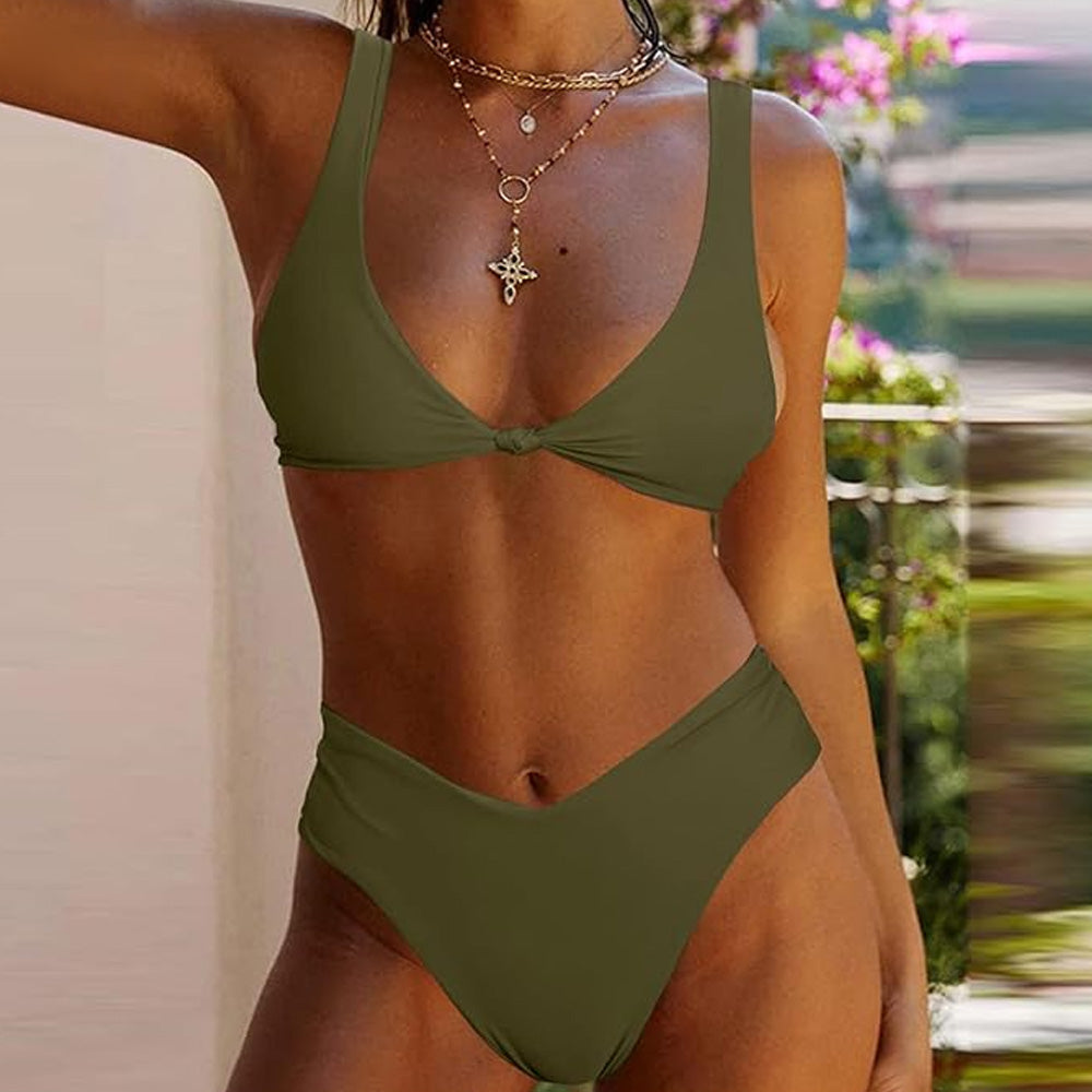 Schmeichelhafter V-Cut Bikini Mit Forming-Effekt