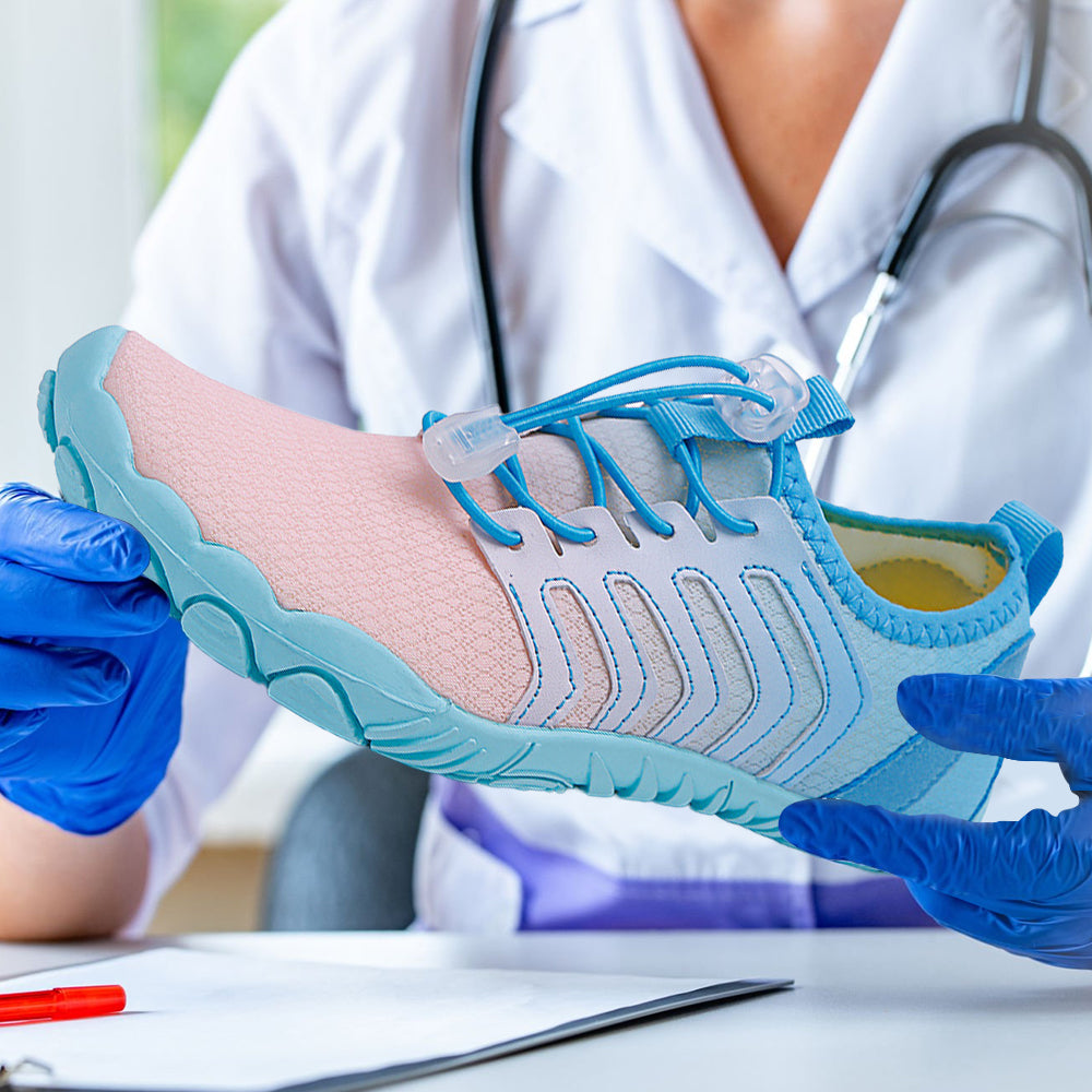 Ergonomisches Design, Wasserdichtes Obermaterial & Rutschfeste Grip-Sohle